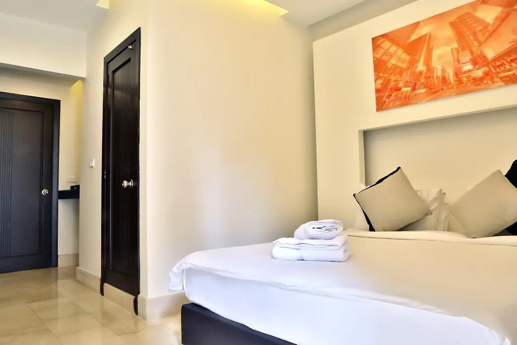 아파트 Park Lane Furnished Suites 베이루트